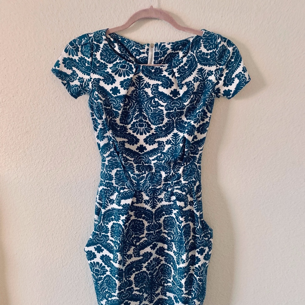 Vintage-Inspired Teal Patterned Dress